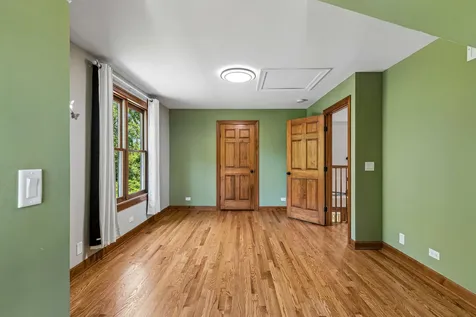 1921 Annettes Circle Sugar Grove IL 60554