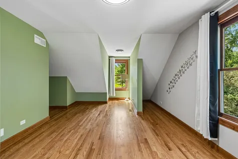 1921 Annettes Circle Sugar Grove IL 60554