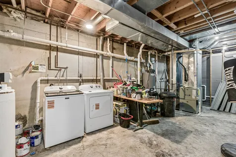 1921 Annettes Circle Sugar Grove IL 60554