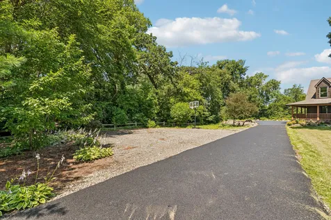 1921 Annettes Circle Sugar Grove IL 60554