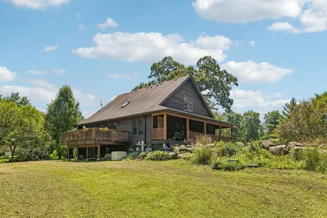 1921 Annettes Circle Sugar Grove IL 60554