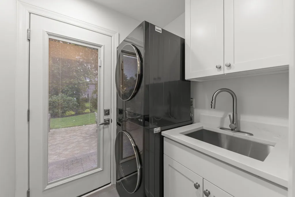 2397 Bluemont Court Naperville IL 60565