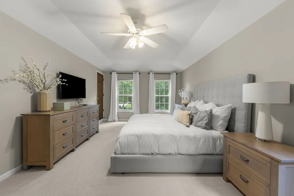 2397 Bluemont Court Naperville IL 60565