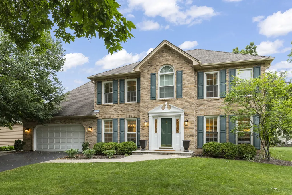 2397 Bluemont Court Naperville IL 60565