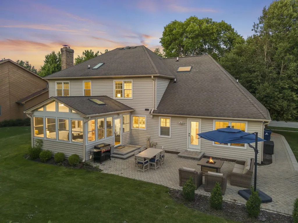 2397 Bluemont Court Naperville IL 60565