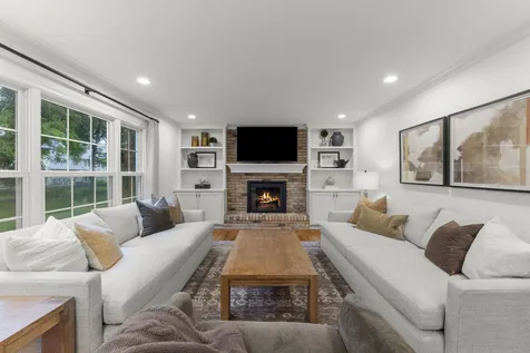 2397 Bluemont Court Naperville IL 60565