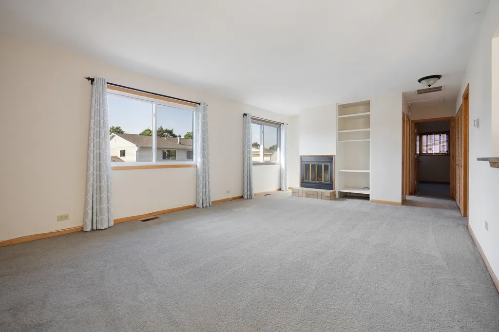 717 Whitesail Drive Schaumburg IL 60194