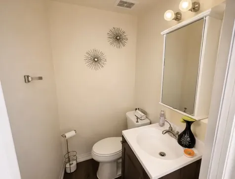 1037 Glenn Drive North Chicago IL 60064