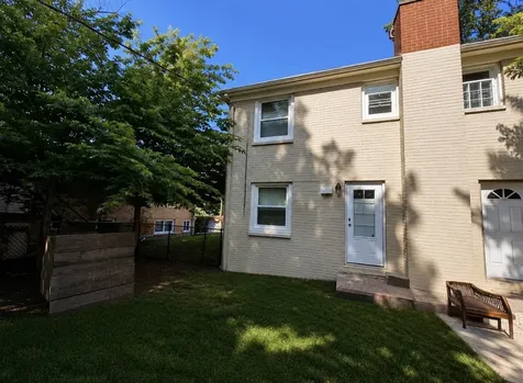 1037 Glenn Drive North Chicago IL 60064