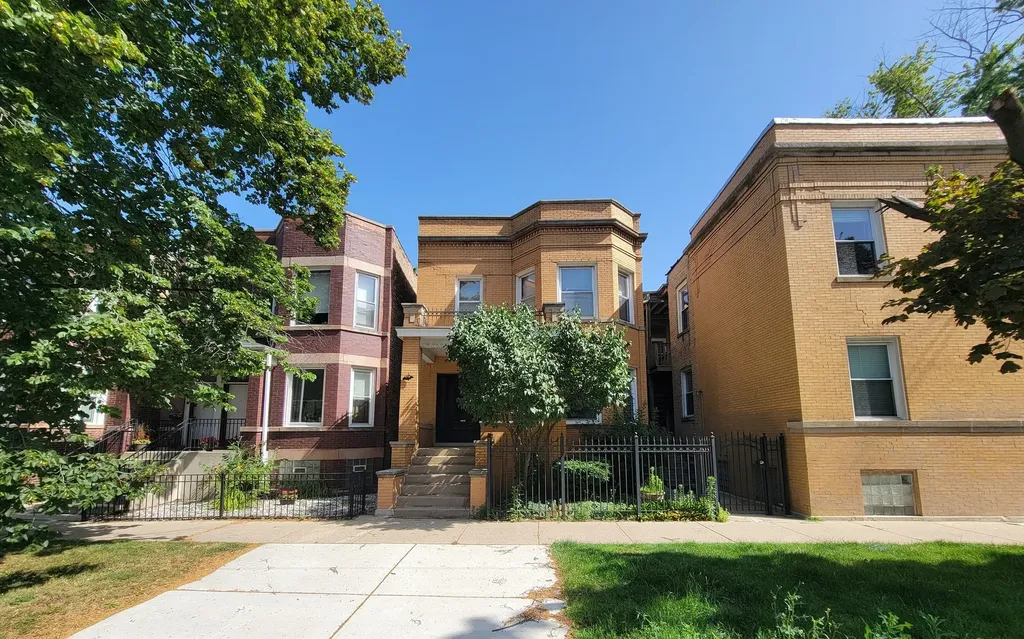 2302 West Addison Street Chicago IL 60618