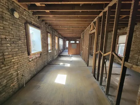 2302 West Addison Street Chicago IL 60618