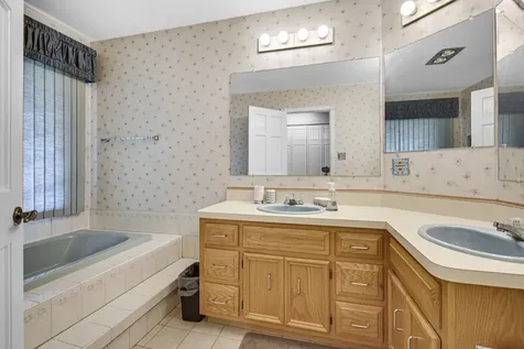 5239 Laramie Court Oak Forest IL 60452