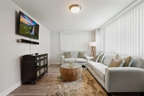 800 East 169th Place South Holland IL 60473