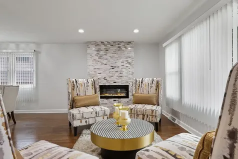 800 East 169th Place South Holland IL 60473
