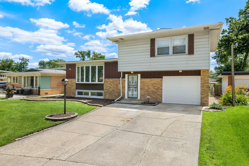 146 Pleasant Drive Chicago Heights IL 60411
