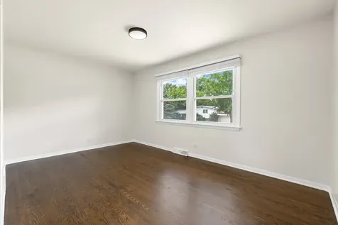 146 Pleasant Drive Chicago Heights IL 60411