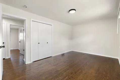 146 Pleasant Drive Chicago Heights IL 60411
