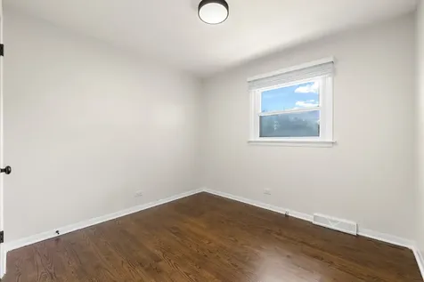 146 Pleasant Drive Chicago Heights IL 60411