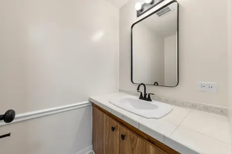 146 Pleasant Drive Chicago Heights IL 60411