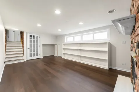 146 Pleasant Drive Chicago Heights IL 60411