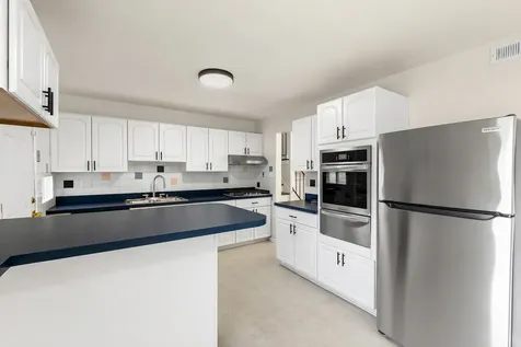 146 Pleasant Drive Chicago Heights IL 60411