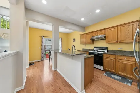 122 Bay Drive Itasca IL 60143