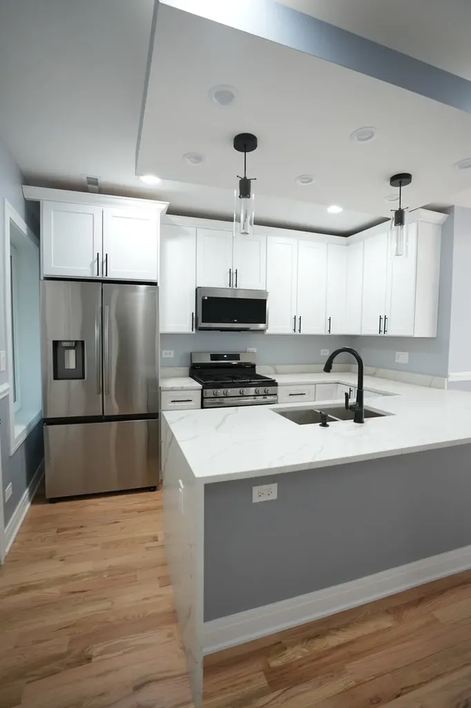 1034 North Drake Avenue Chicago IL 60651