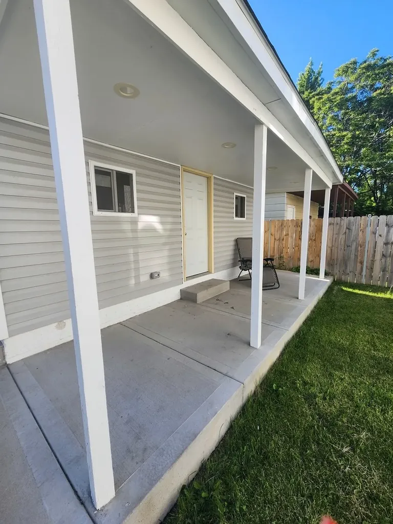 1034 North Drake Avenue Chicago IL 60651