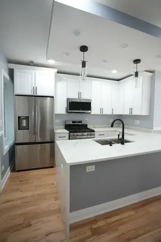 1034 North Drake Avenue Chicago IL 60651