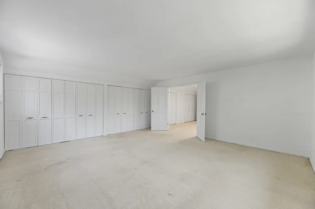 9701 Kedvale Avenue Skokie IL 60076