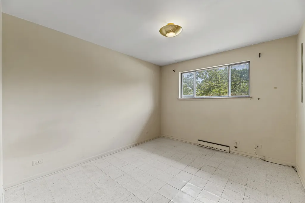 9701 Kedvale Avenue Skokie IL 60076
