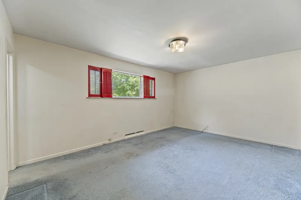 9701 Kedvale Avenue Skokie IL 60076