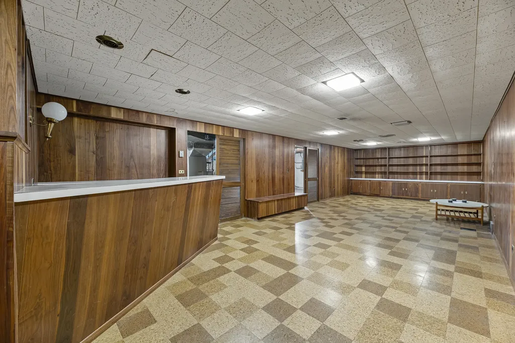 9701 Kedvale Avenue Skokie IL 60076