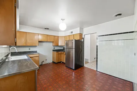 9701 Kedvale Avenue Skokie IL 60076