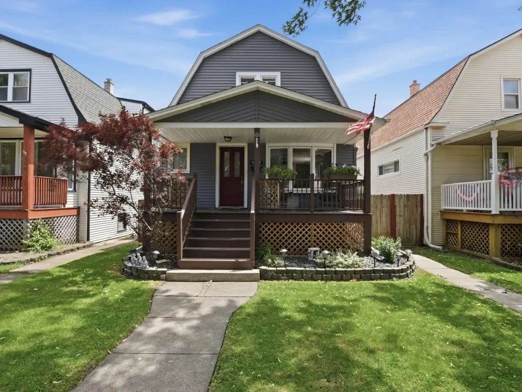 5457 North Monitor Avenue Chicago IL 60630