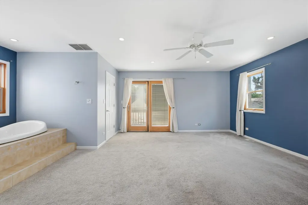 5457 North Monitor Avenue Chicago IL 60630