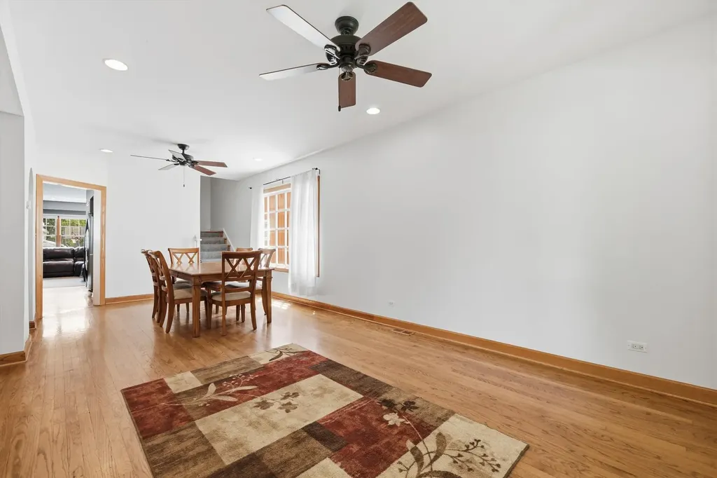 5457 North Monitor Avenue Chicago IL 60630