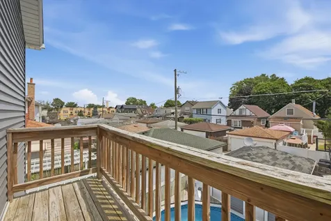 5457 North Monitor Avenue Chicago IL 60630
