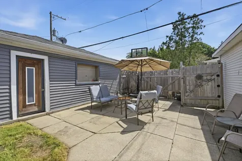 5457 North Monitor Avenue Chicago IL 60630