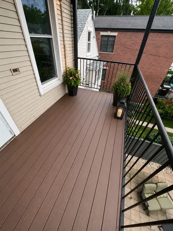1839 West Henderson Street Chicago IL 60657