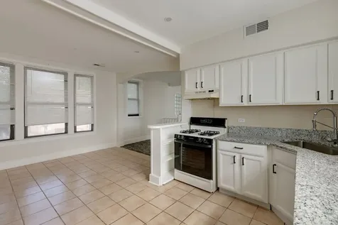 3461 West Montrose Avenue Chicago IL 60618
