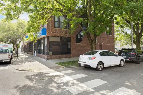 3461 West Montrose Avenue Chicago IL 60618