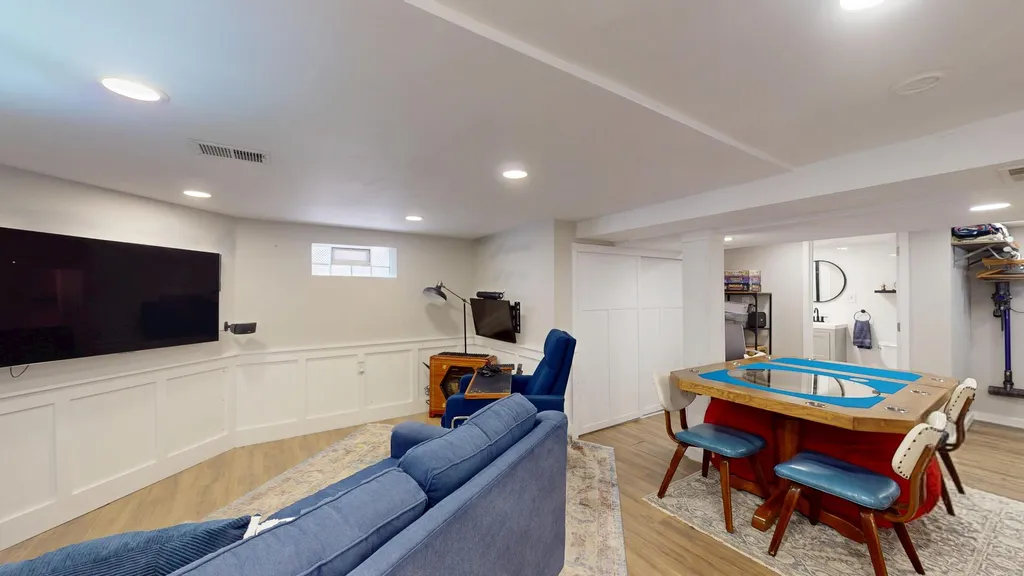 4156 Elm Avenue Brookfield IL 60513