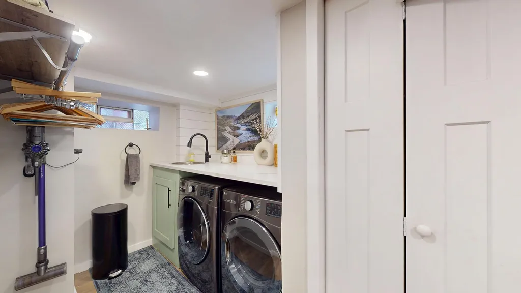 4156 Elm Avenue Brookfield IL 60513