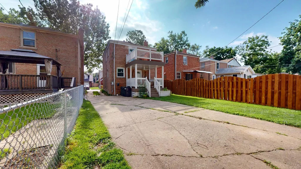 4156 Elm Avenue Brookfield IL 60513