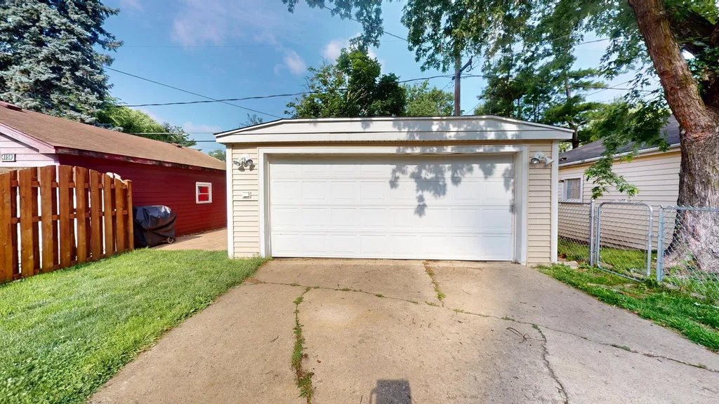 4156 Elm Avenue Brookfield IL 60513