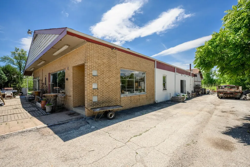 101 East Main Street Lake Zurich IL 60047