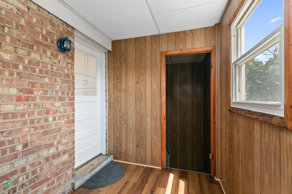 2115 North Mobile Avenue Chicago IL 60639