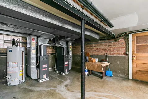 2115 North Mobile Avenue Chicago IL 60639