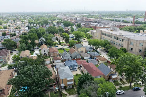 2115 North Mobile Avenue Chicago IL 60639